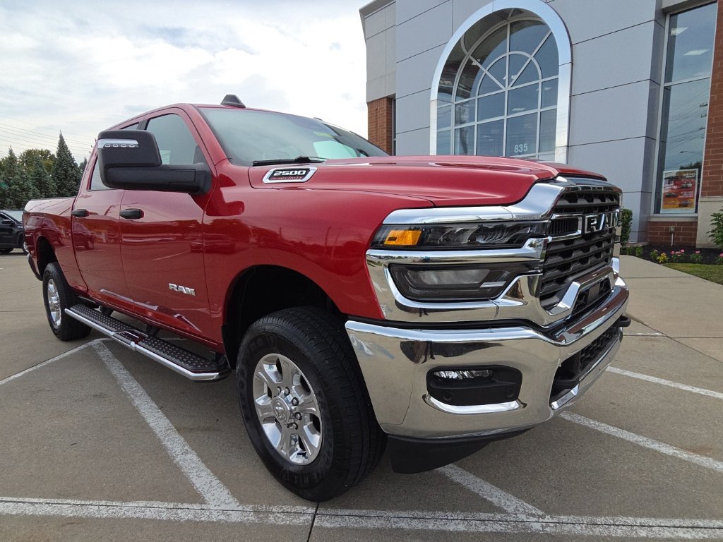 Certified 2026 RAM 2500 Big Horn AWD/4WD image 3
