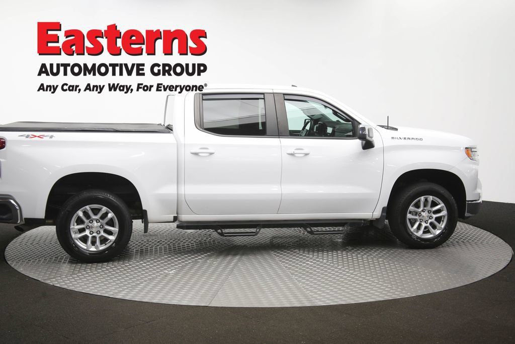 Used 2023 Chevrolet Silverado 1500 LT AWD/4WD image 47
