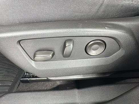 Used 2021 Buick Envision Essence w/ Technology Package I image 11