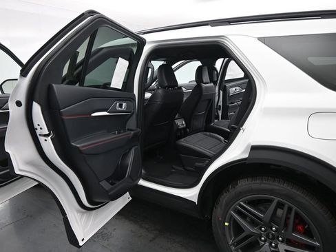 New 2026 Ford Explorer ST-Line RWD image 16