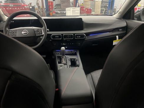 New 2026 Nissan Sentra SR w/ SR Premium Package FWD image 36