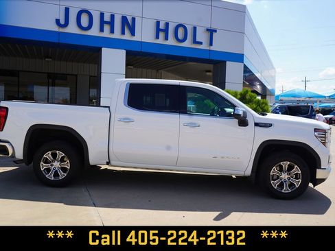 Used 2025 GMC Sierra 1500 SLT RWD image 10