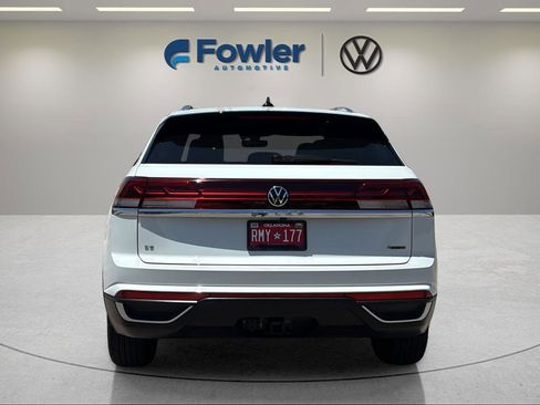 Used 2025 Volkswagen Atlas Cross Sport SE AWD/4WD image 6