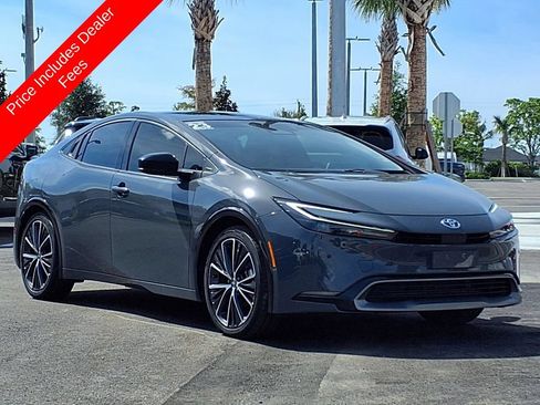 Used 2023 Toyota Prius XLE FWD image 1