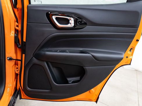 Used 2026 Jeep Compass Latitude image 25