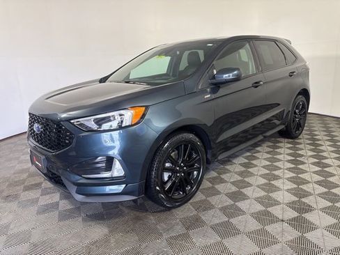 Used 2024 Ford Edge ST-Line w/ Class II Trailer Tow Package AWD/4WD image 3