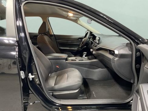 Certified 2024 Nissan Altima 2.5 S FWD image 30
