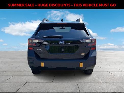 Used 2025 Subaru Outback Wilderness AWD/4WD image 7