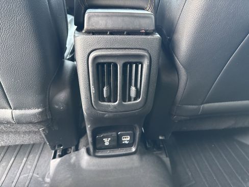 Used 2021 Jeep Compass Limited image 10