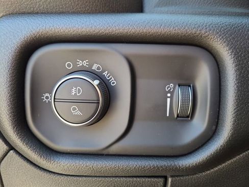 New 2026 RAM 1500 Express image 21