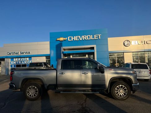 Used 2026 Chevrolet Silverado 2500 LTZ w/ LTZ Plus Package AWD/4WD image 10