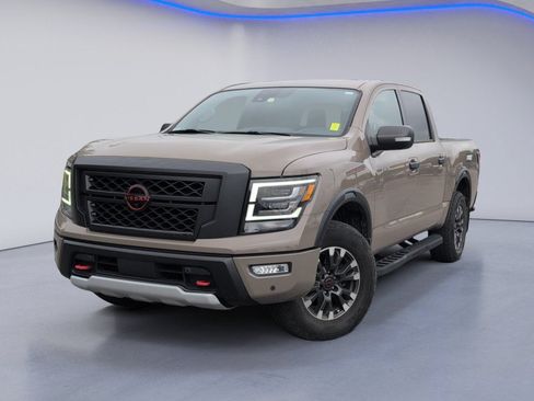 Used 2023 Nissan Titan PRO-4X w/ Pro-4x Convenience Package AWD/4WD image 2