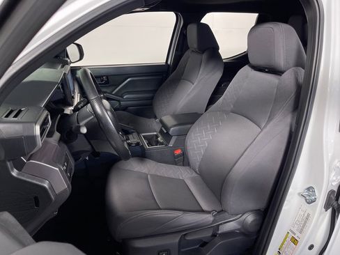 Certified 2025 Toyota Tacoma SR5 image 12