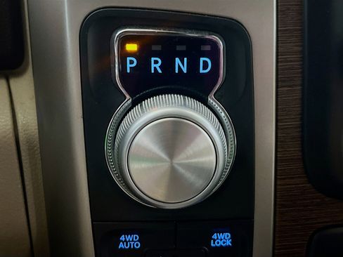 Used 2018 RAM 1500 Laramie w/ Convenience Group image 13