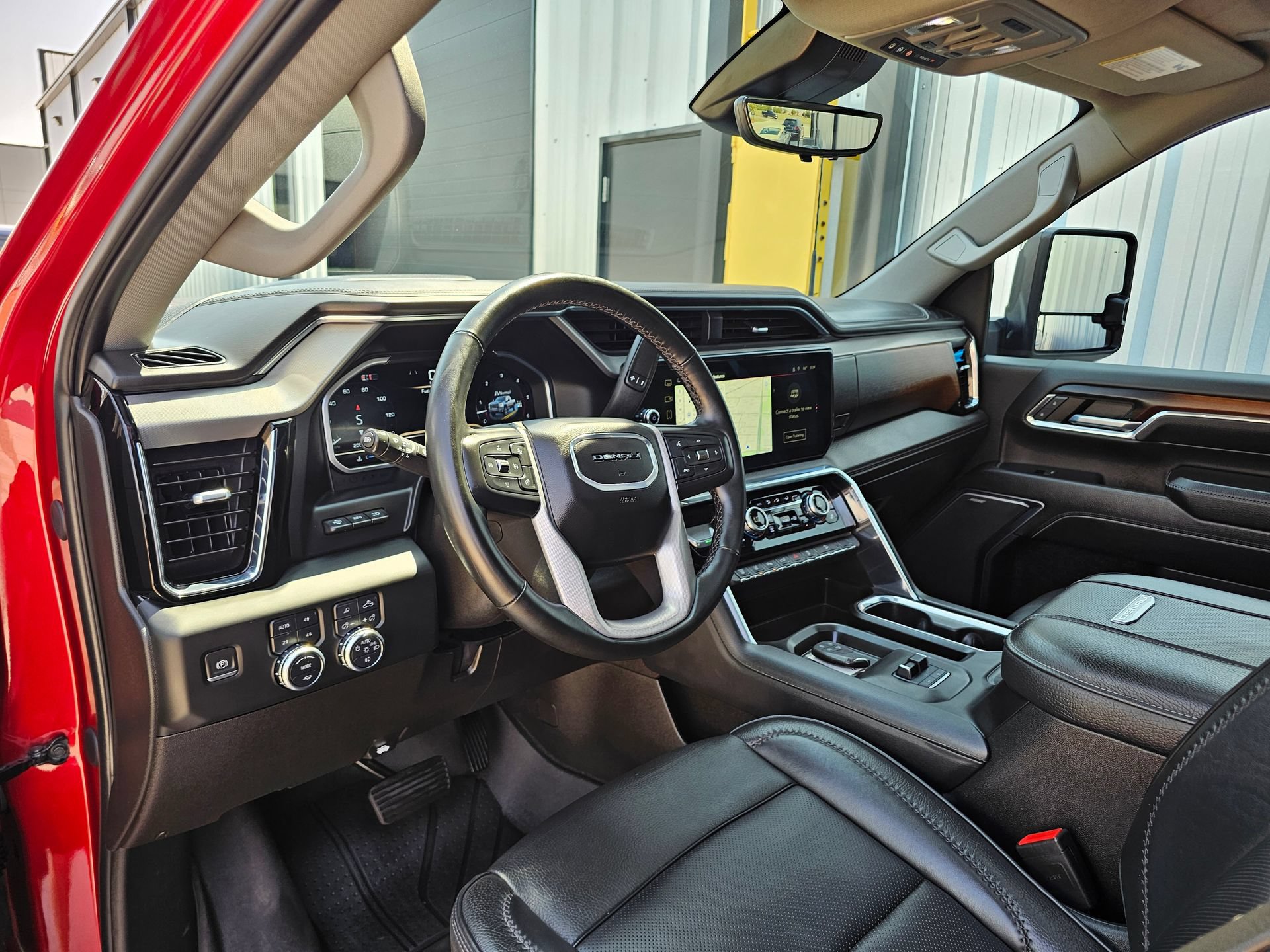Used 2024 GMC Sierra 2500 Denali w/ Denali Reserve Package AWD/4WD image 28