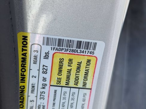 Used 2013 Ford Focus SE FWD image 34