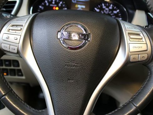 Used 2016 Nissan Rogue SL AWD/4WD image 22