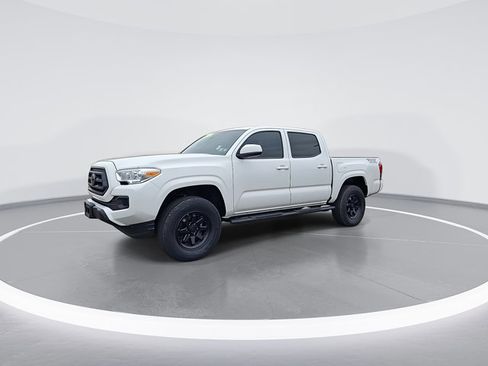 Used 2023 Toyota Tacoma SR image 5