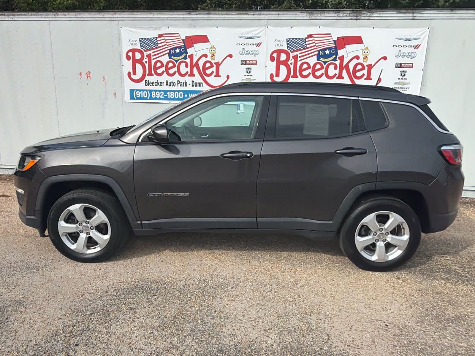 Used 2018 Jeep Compass Latitude w/ Popular Equipment Group AWD/4WD image 7