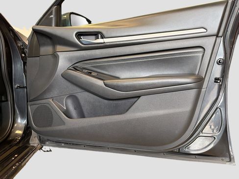 Used 2021 Nissan Altima 2.5 SV image 30