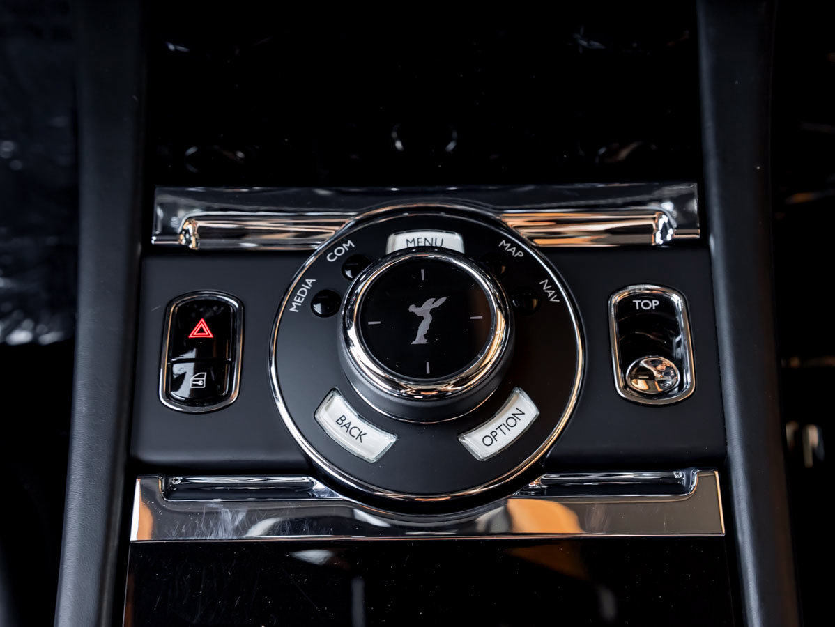 Certified 2018 Rolls-Royce Dawn RWD image 17