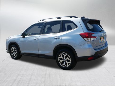 Used 2024 Subaru Forester Premium AWD/4WD image 5