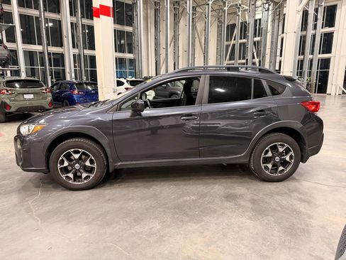 Used 2018 Subaru Crosstrek 2.0i Premium w/ Eyesight System image 6