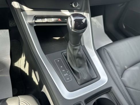 Used 2025 Audi Q3 2.0T Premium AWD/4WD image 23