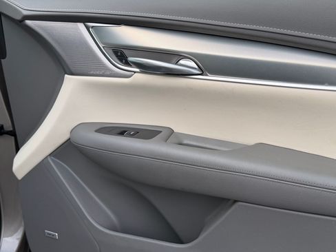 Used 2022 Cadillac XT5 Premium Luxury FWD image 50