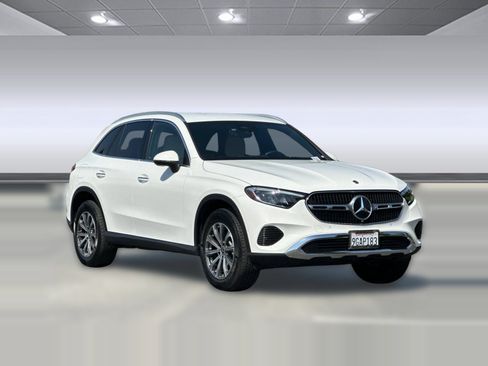 Used 2023 Mercedes-Benz GLC 300 image 6