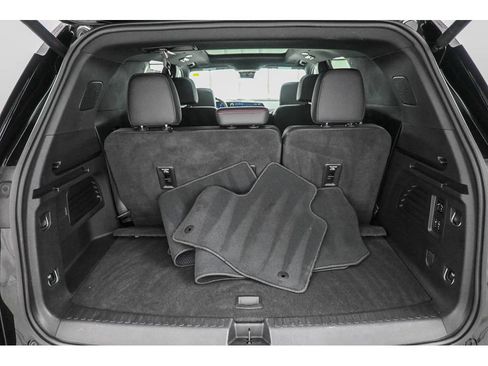 Used 2024 Chevrolet Traverse RS FWD image 61