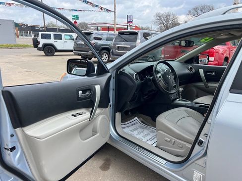 Used 2013 Nissan Rogue SL image 9