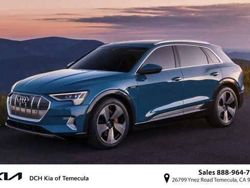 Used 2021 Audi e-tron Premium w/ Convenience Plus Package image 1