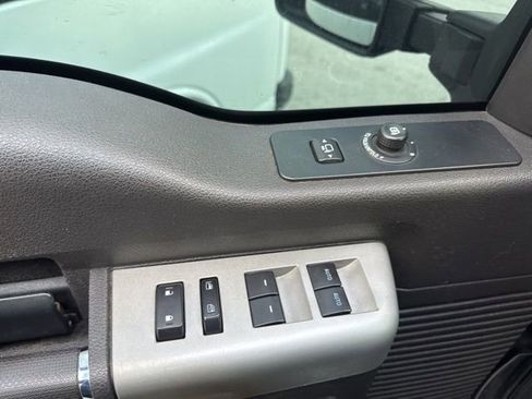 Used 2015 Ford F350 Lariat w/ Chrome Package image 11