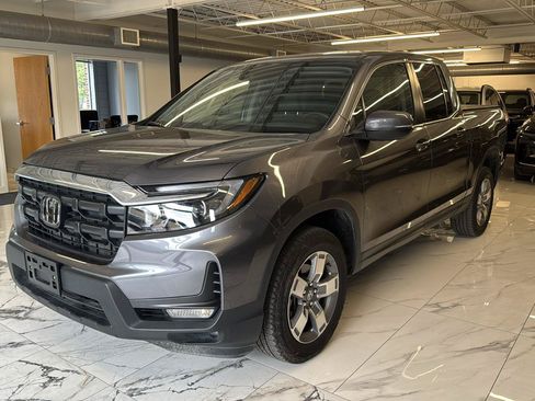 Used 2025 Honda Ridgeline RTL image 3