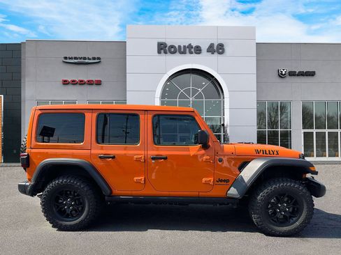 Used 2025 Jeep Wrangler Unlimited Sport AWD/4WD image 6