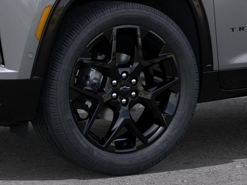 New 2026 Chevrolet Traverse RS w/ LPO, Floor Liner Package AWD/4WD image 9