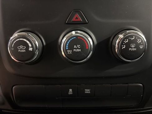 Used 2017 RAM 1500 Express AWD/4WD image 22