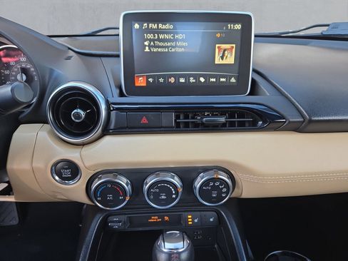 Used 2017 MAZDA MX-5 Miata RF Grand Touring image 17