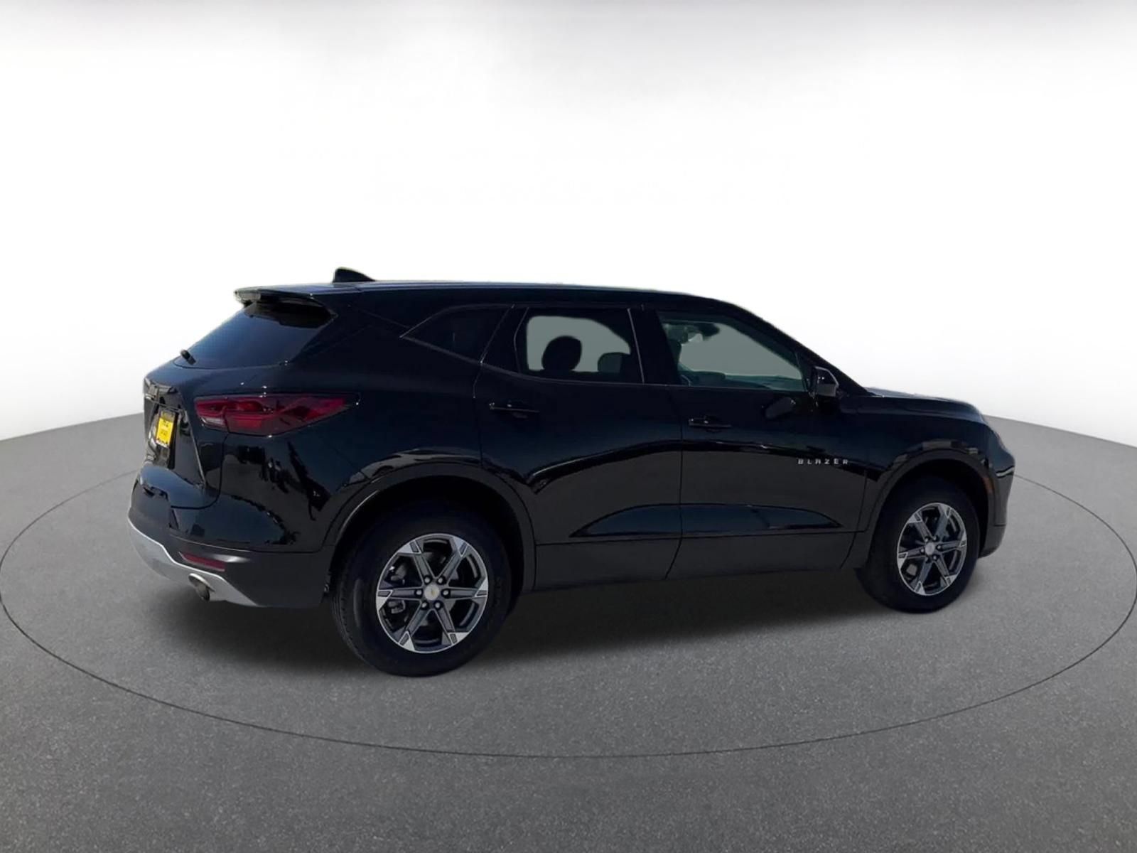 Used 2026 Chevrolet Blazer LT FWD image 15