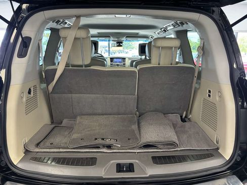Used 2017 INFINITI QX80 2WD w/ Driver Assistance Package image 13