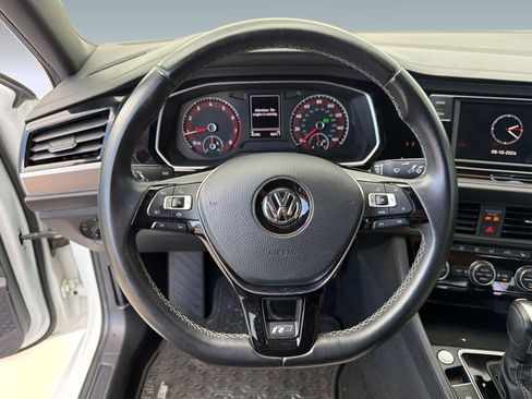 Used 2020 Volkswagen Jetta R-Line FWD image 11