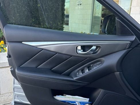 Used 2015 INFINITI Q50 Premium w/ Navigation Package image 5