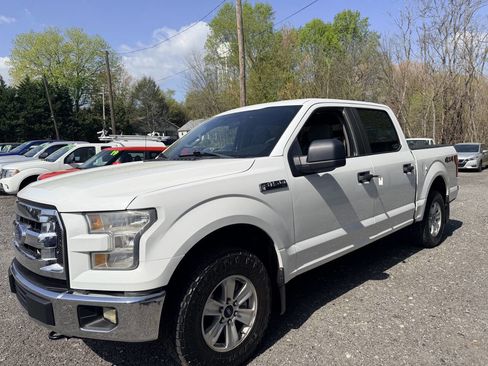 Used 2017 Ford F150 XL w/ Equipment Group 101A Mid image 10
