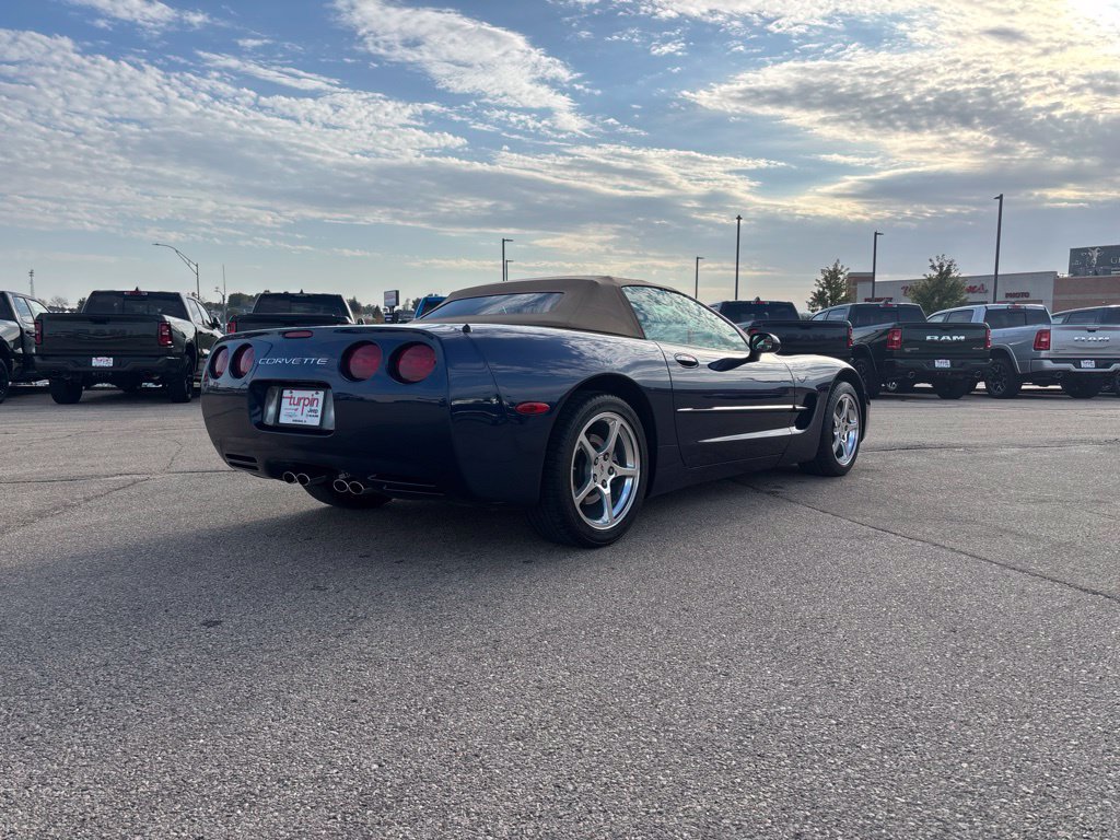 Used 2001 Chevrolet Corvette Convertible w/ Preferred Equipment Group2 RWD image 5