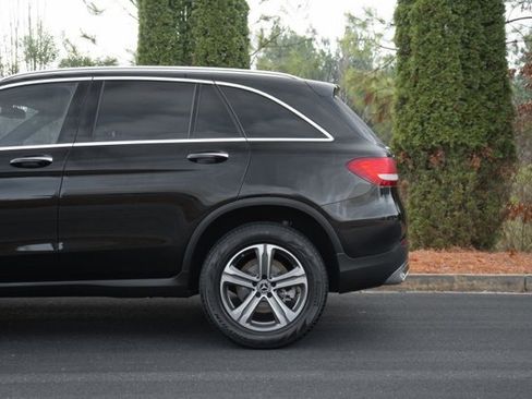 Used 2019 Mercedes-Benz GLC 300 image 6