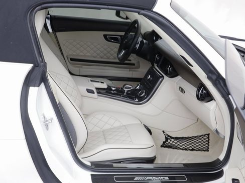 Used 2013 Mercedes-Benz SLS AMG GT Roadster image 22