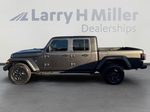 Used 2023 Jeep Gladiator Sport w/ Trailer Tow Package image 2