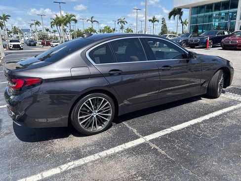Used 2023 BMW 530i w/ Executive Package RWD image 8