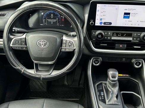 Used 2024 Toyota Grand Highlander XLE image 15